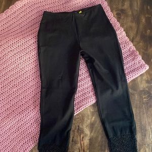 LYSSE Black Baja Crop Leggings SMALL
